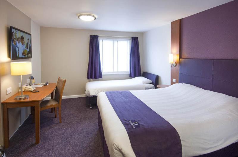 Premier Inn Leeds City Centre Buitenkant foto